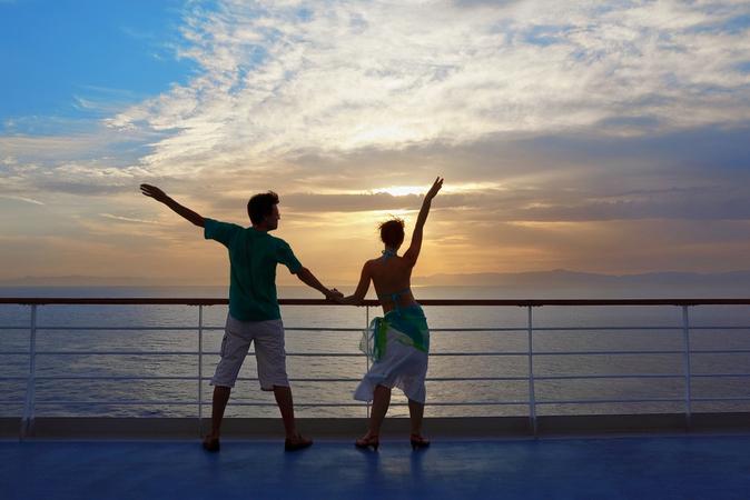 Have fun with your loved ones on a private cruise