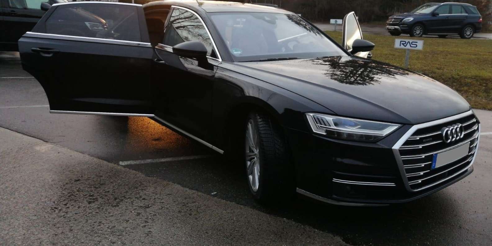 Hire a private transfers between San Francisco Airport & your destination