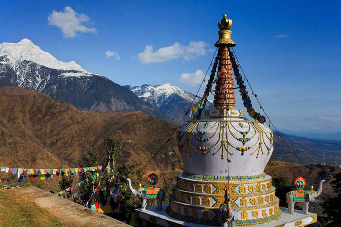 Honor the memory of Tibetan soldiers at the Buddhist Stupa