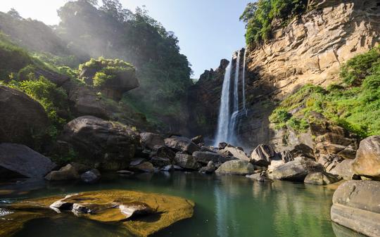 Bambarakanda Falls Hike Image