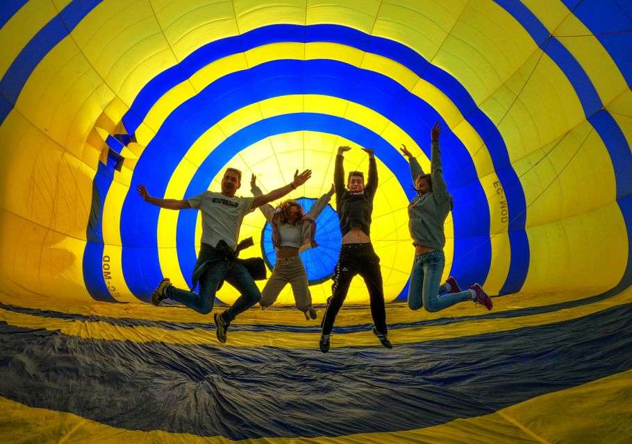 Barcelona Hot Air Balloon Ride with Snacks & Drinks Image