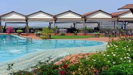 The Dukes Retreat Image