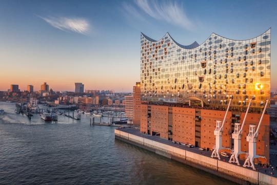 Elbphilharmonie Plaza