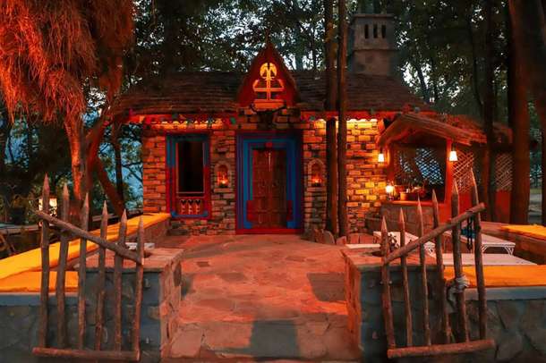 Lemt81j0mwfo73ma4bsbwvqiuk85 pvt dining7