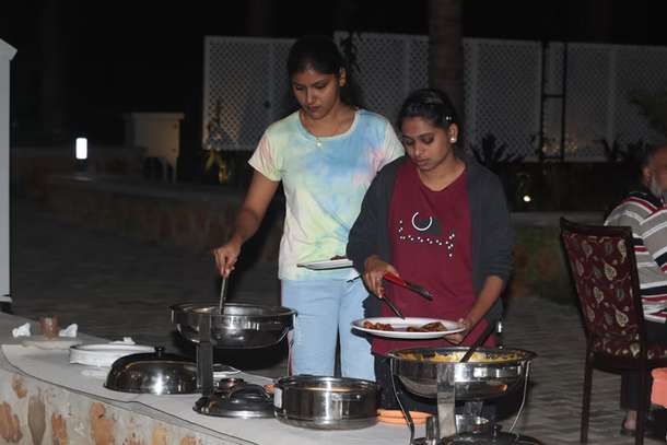 Lnf8cmea8f9dvfwq2l4njw5cm0zv food%20dinner