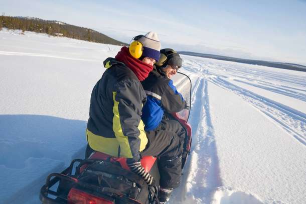 Lqttduiegrn5yr4i2s6q7m2n2am6 snowmobile%20gulmarg%204