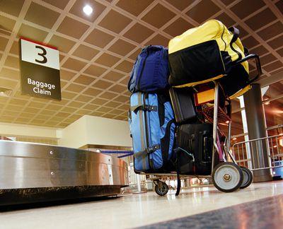 Dubai Airport to Abudhabi Transfers Image