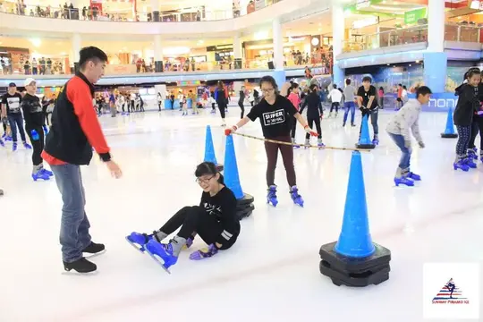 Sunway Pyramid Ice Skating Image