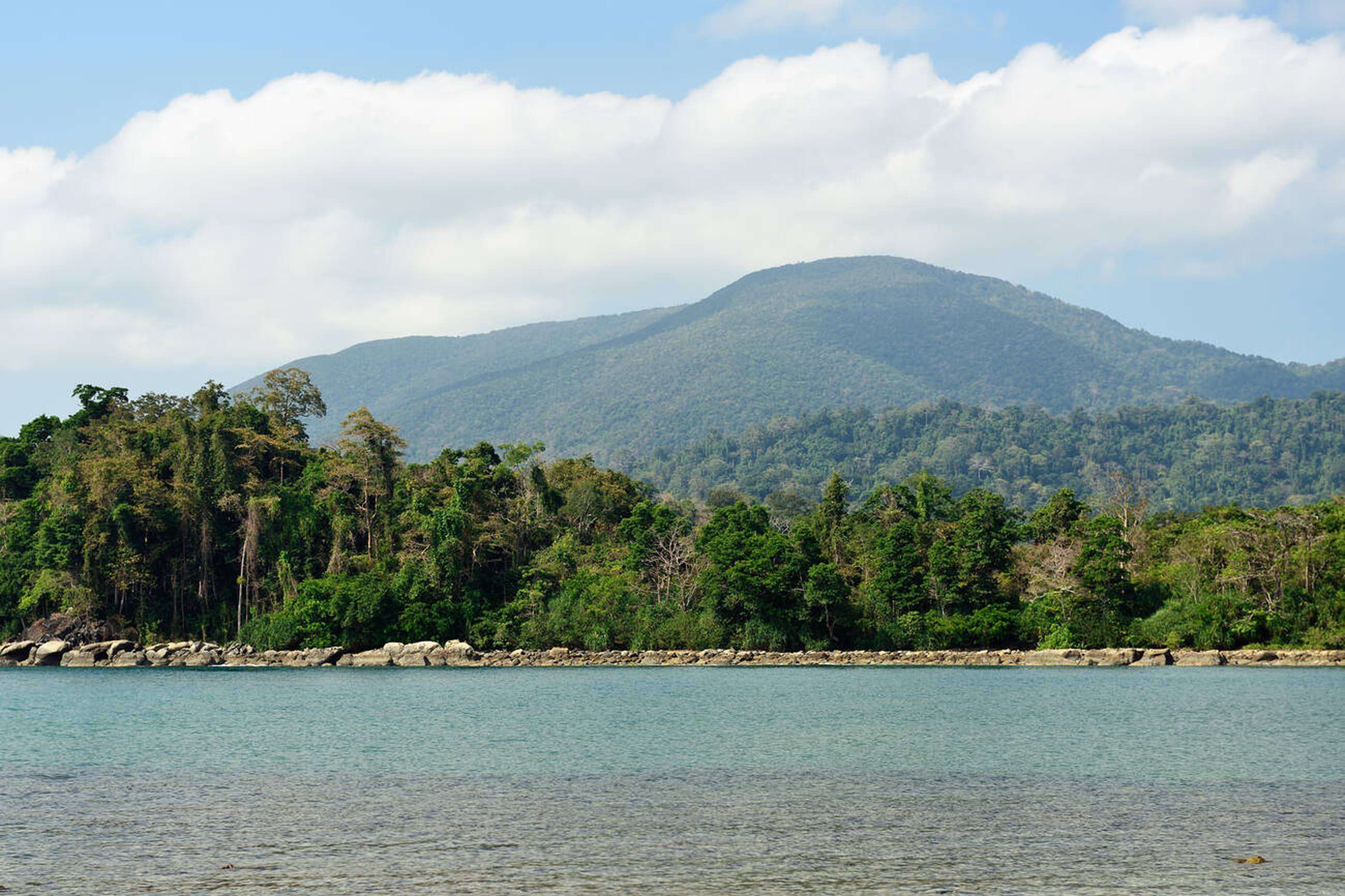 Gaze at the awe-inspiring beauty of Saddle Peak, Andaman