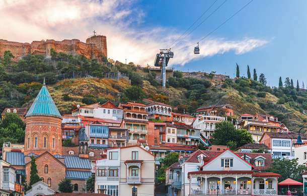 Mr2imdiyzcsa99q3vuivqso6ocgh tbilisi%20old%20town gallery 2