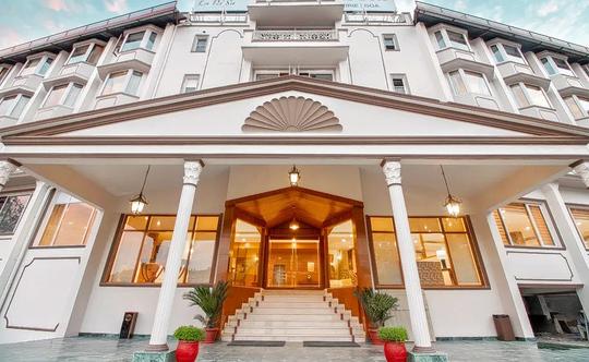 Larisa Resort Shimla Image