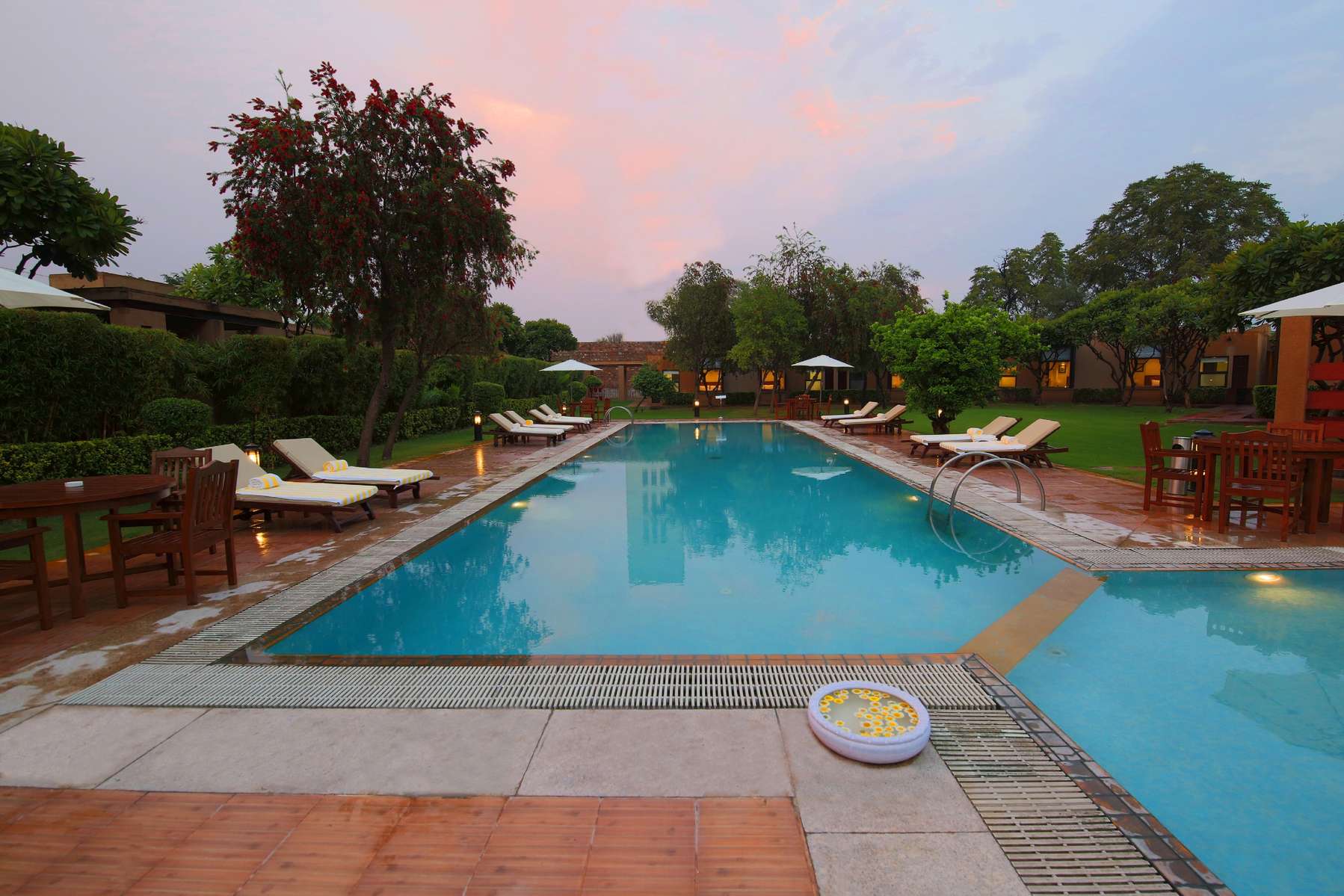 Lemon Tree Hotel Tarudhan Valley Manesar Image