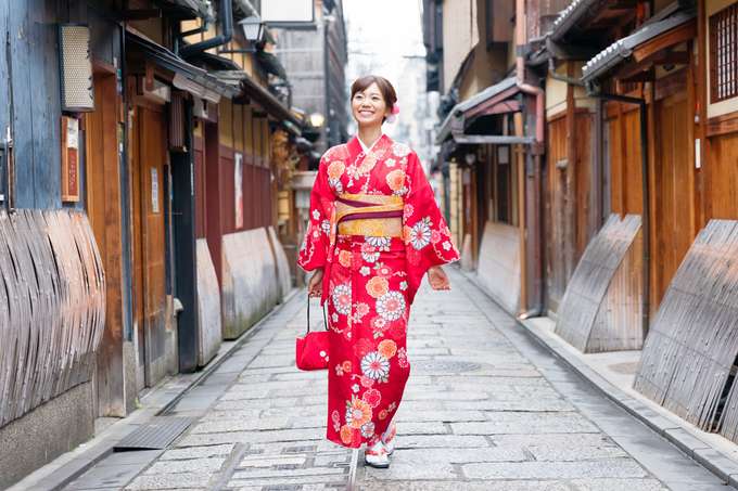 Rent your favorite kimono and walk in Tokyo city