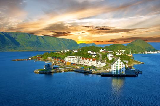 Sightseeing Tour Of Norway's Fjords Image