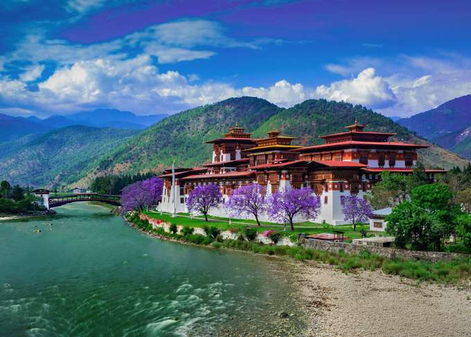 Marvel at the stunning views of the Punakha Dzong, situated at the confluence of Pho Chu and Mo Chu River 