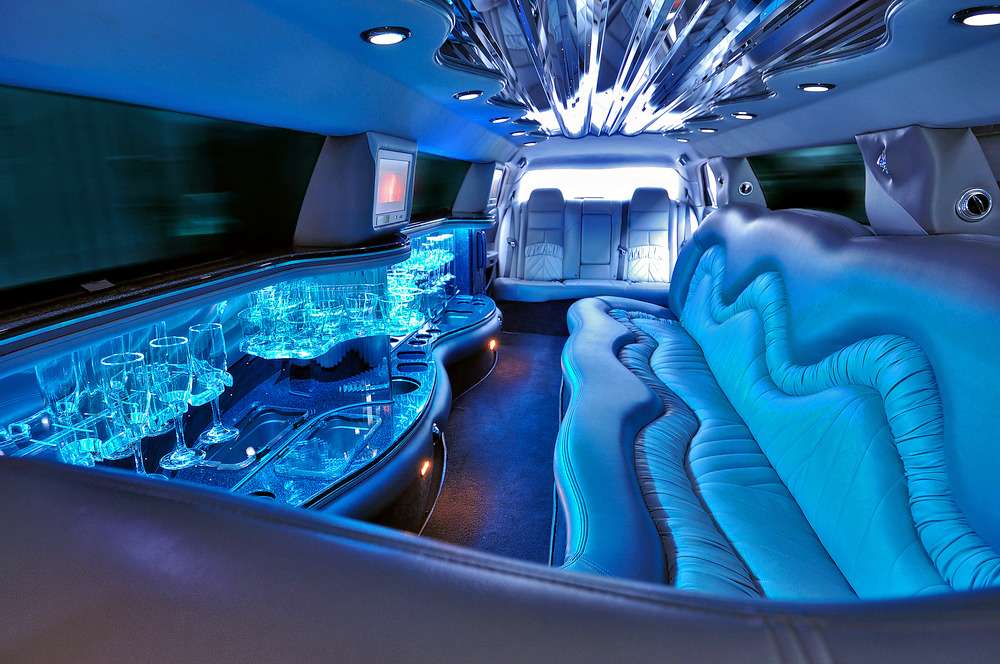 Limousine Ride Dubai Image