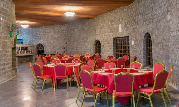 Nrgg84pob4ng0w4piasp7jubc9qi dining gallery 0000 dsc03331 1024x683