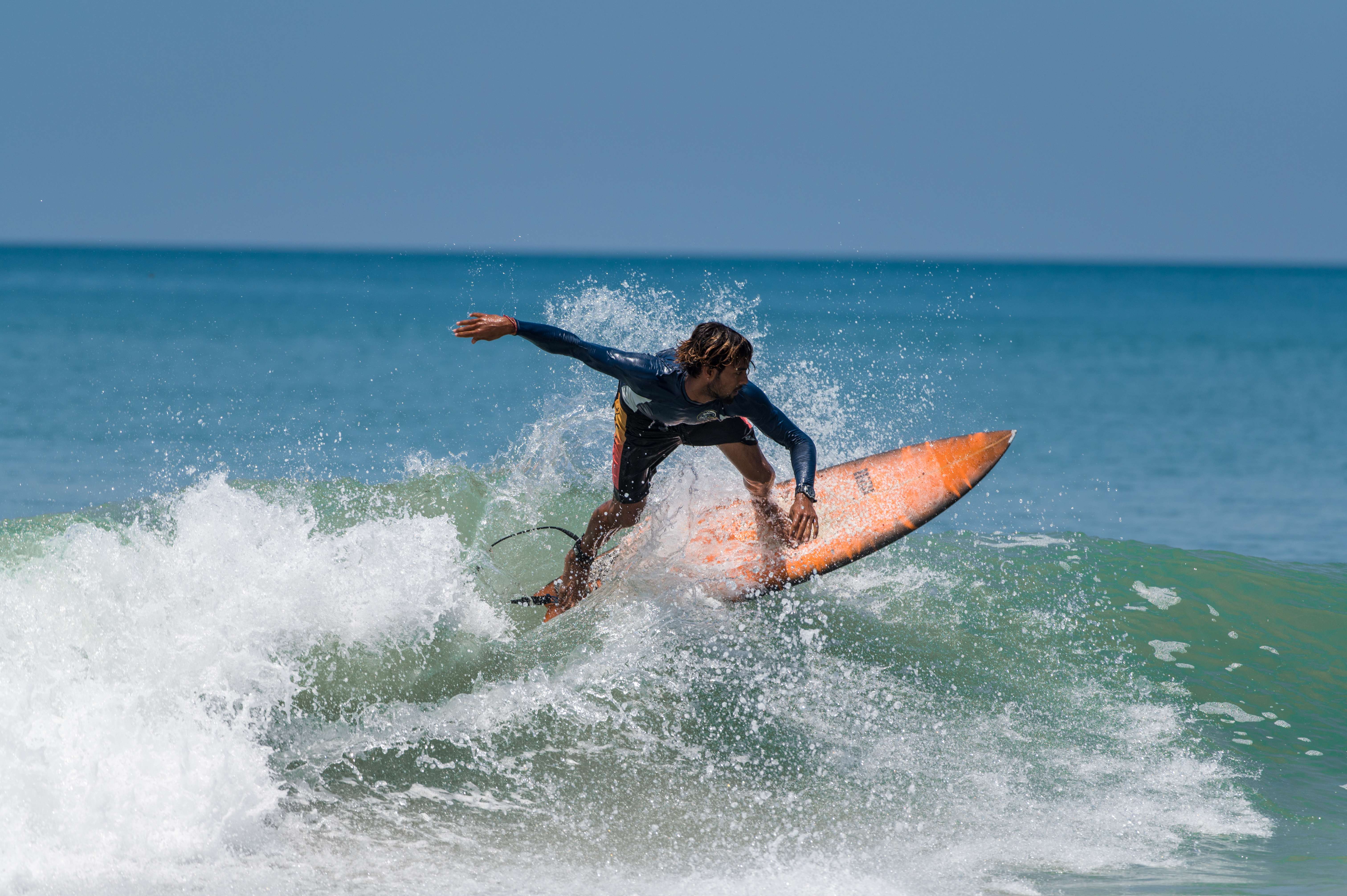 Learn water surfing with the necessary equipment
