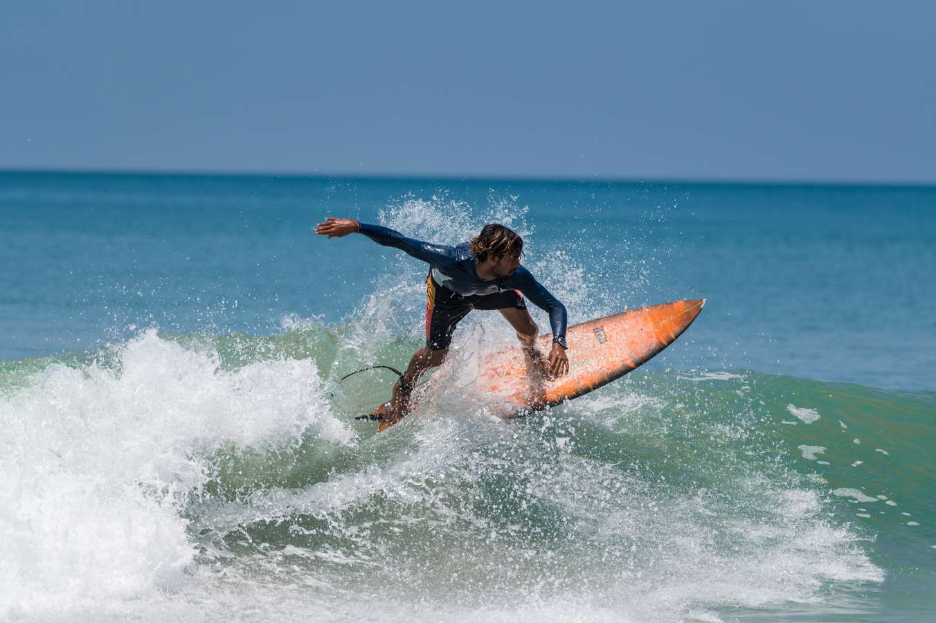 Learn water surfing with the necessary equipment