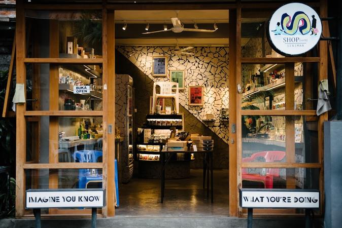 Seniman Coffee Studio