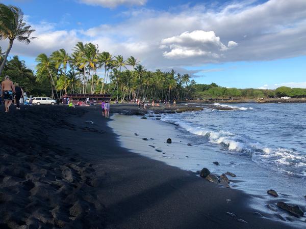 Punalu'u Black Sand Beach, hawaii