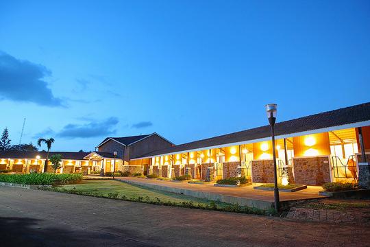 Fazlani Natures Nest Resort  Image