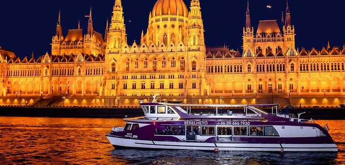 Embark on a 3-hour dinner cruise in Danube river