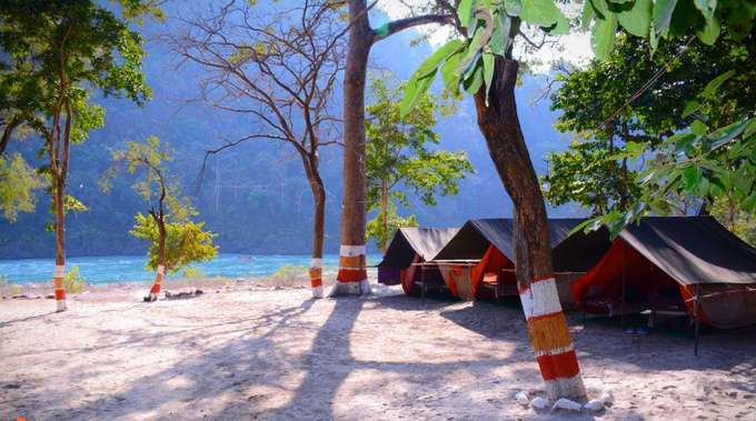 Enjoy a beachside camping experience in Rishikesh