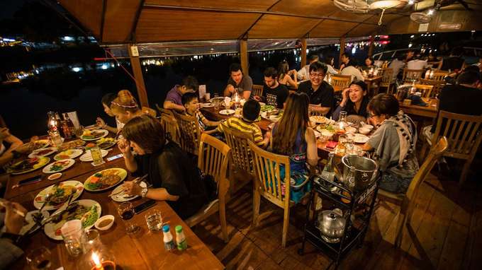 Ping River Dinner Cruise Chiang Mai