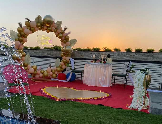 Go for a private candlelight dinner at Jaipur 