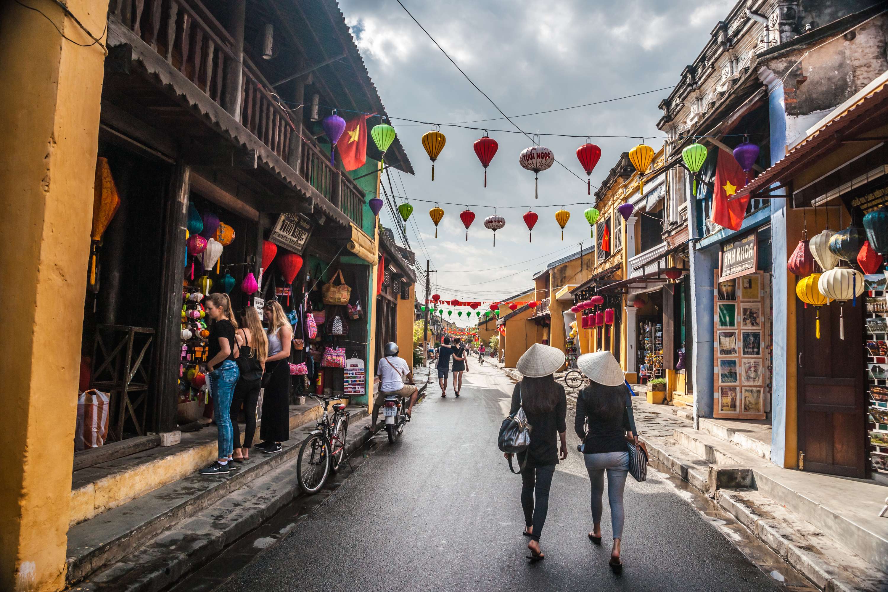 Tourists in Hoi An