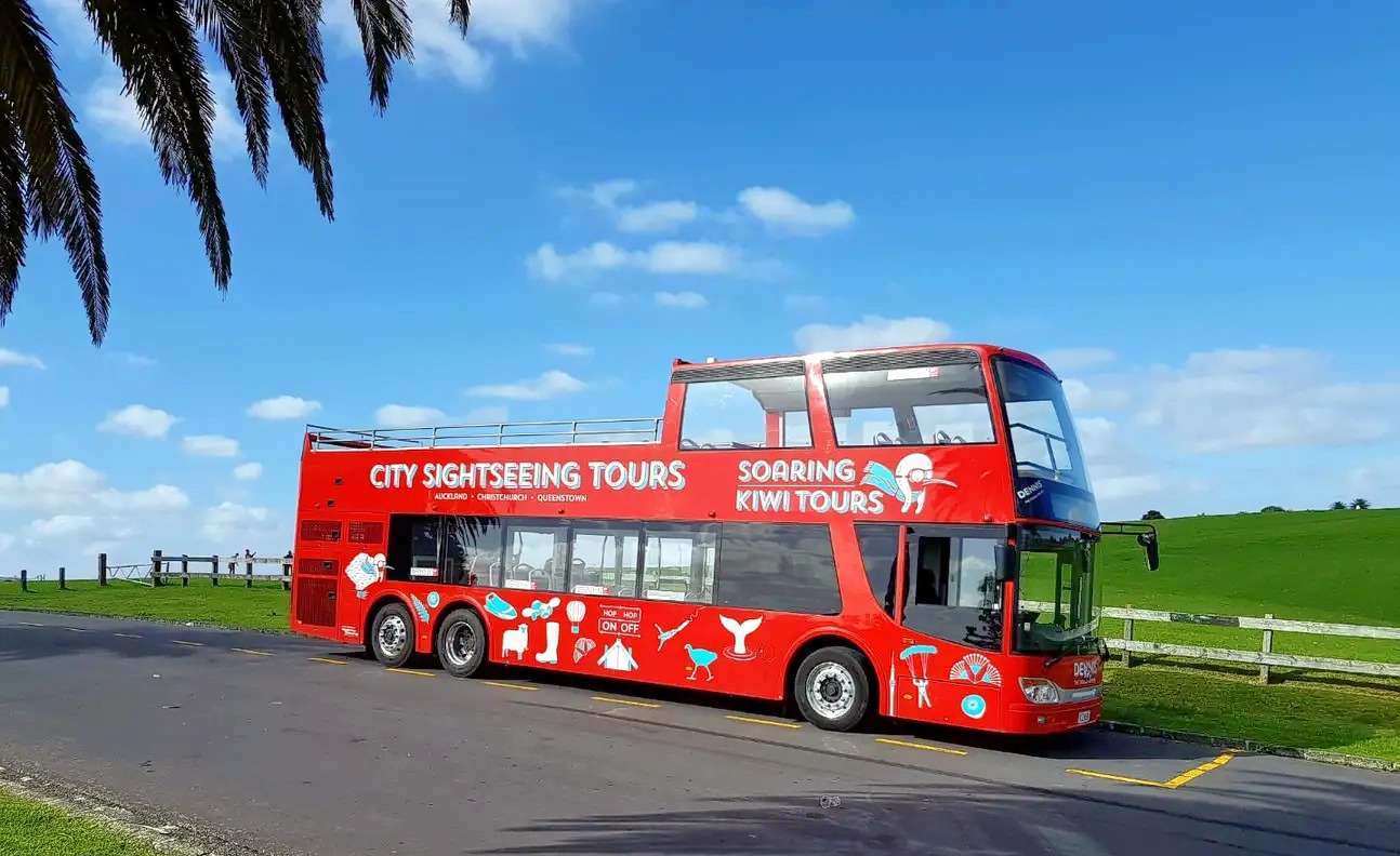 Auckland Hopon Hopoff Explorer Bus Book