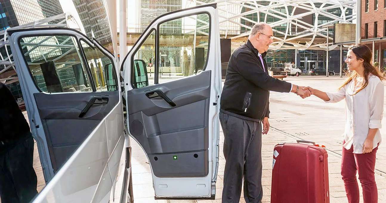 Shared Airport Transfer in Istanbul Image