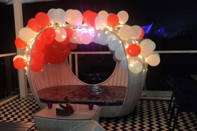 Book Candle Light Dinner in Calangute, Goa, and spend 2.5 hours with your loved one