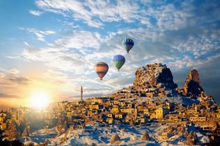 P5t38gm9ct2b0699vd9g3wgqq851 1585032652 hot air balloon cappadocia