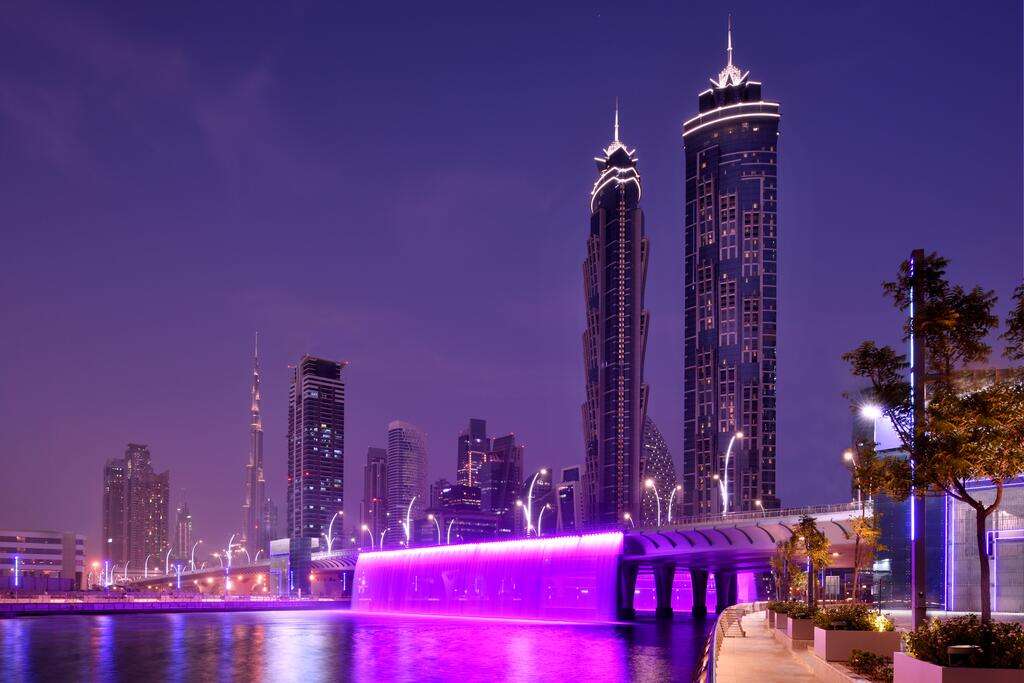 Stay in a luxurious hotel- JW Marriott Marquis Hotel, Dubai