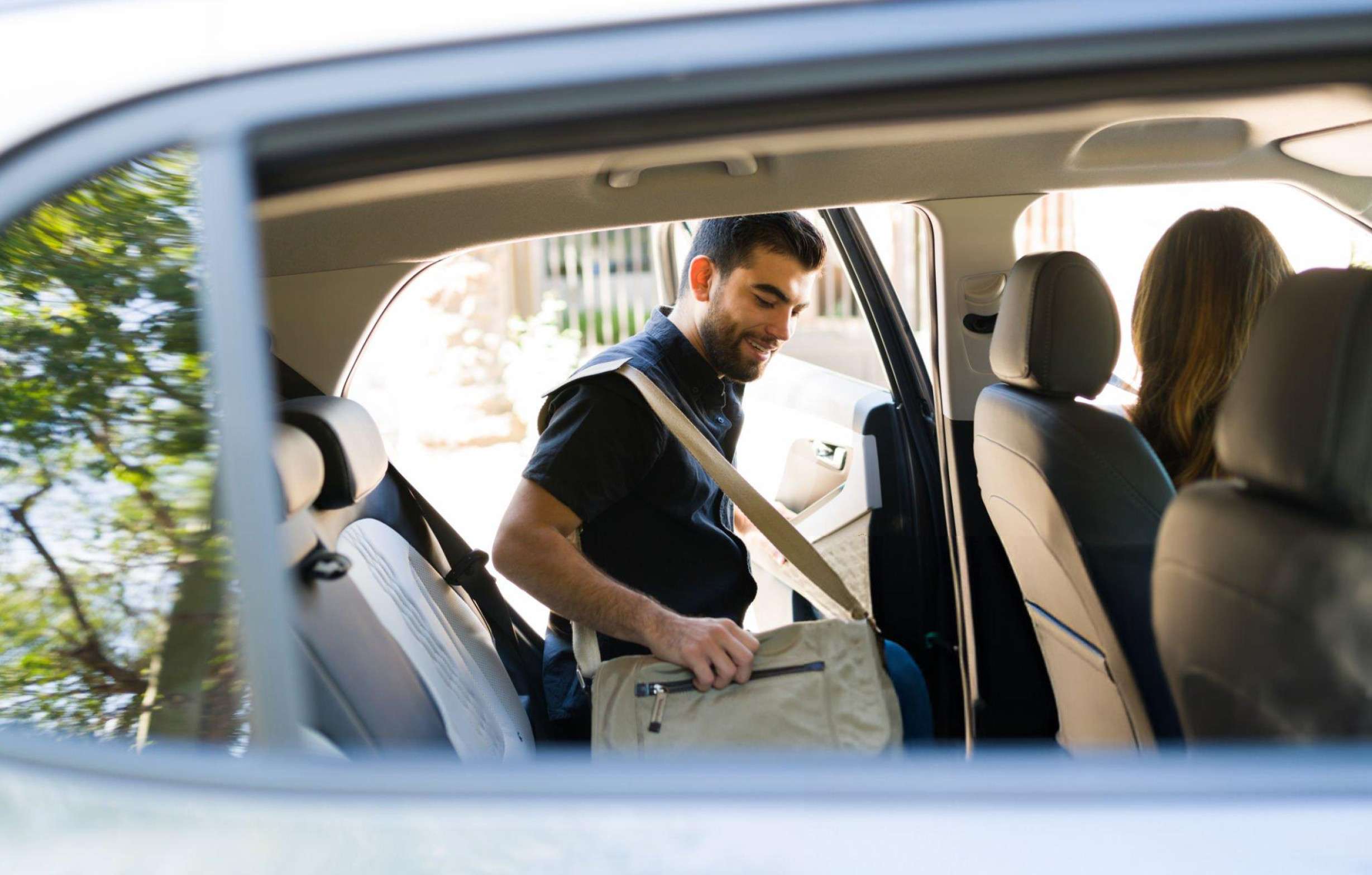 Enjoy smooth transfers in a private care from Trivandrum Airport