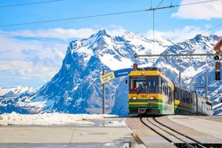 Pfp0jn2rsv60sokrsp81e2x0fw28 1580733836 top of europe ice magic