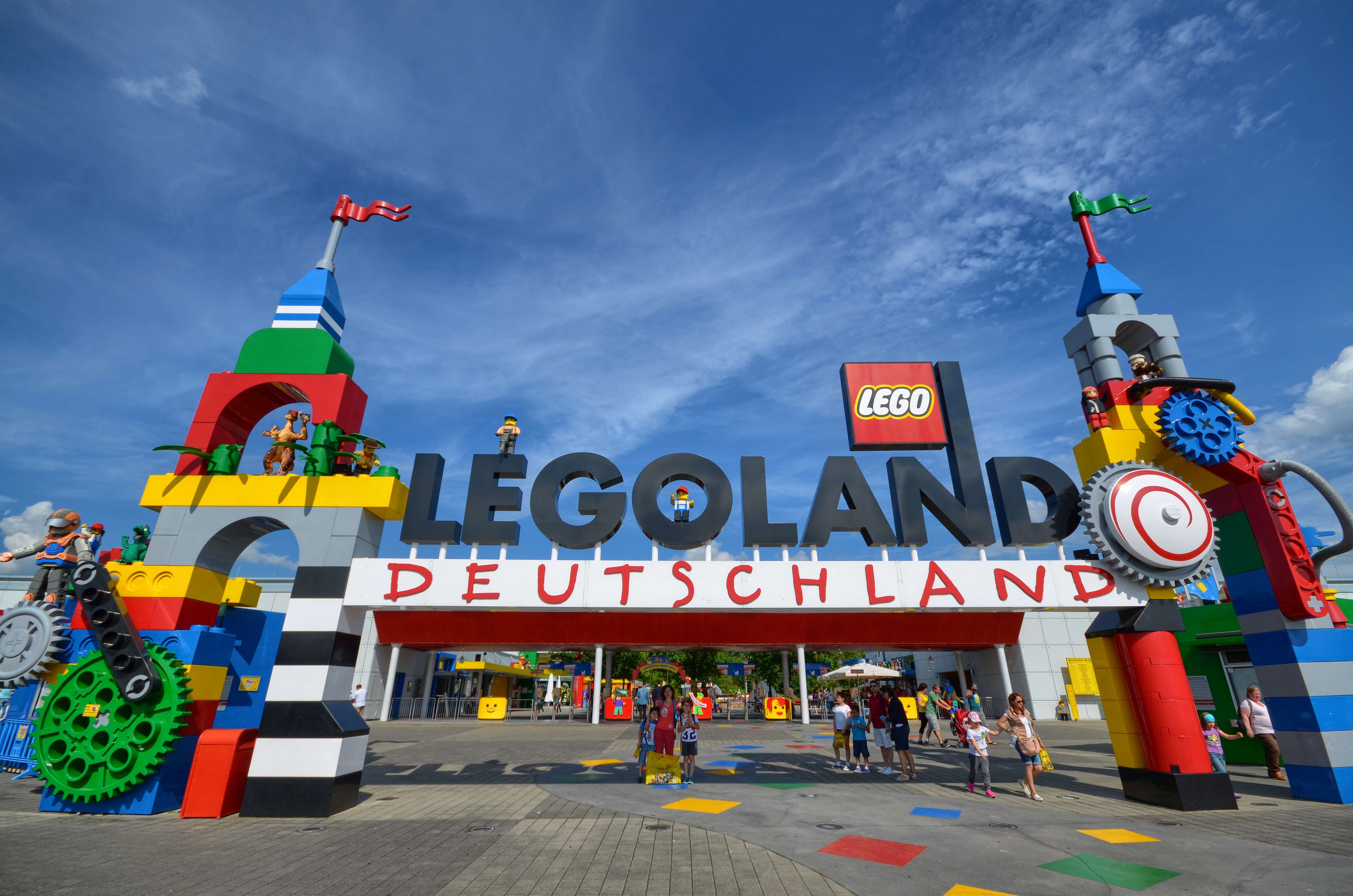 Step into a world of endless fun and creativity at LEGOLAND® Deutschland Resort