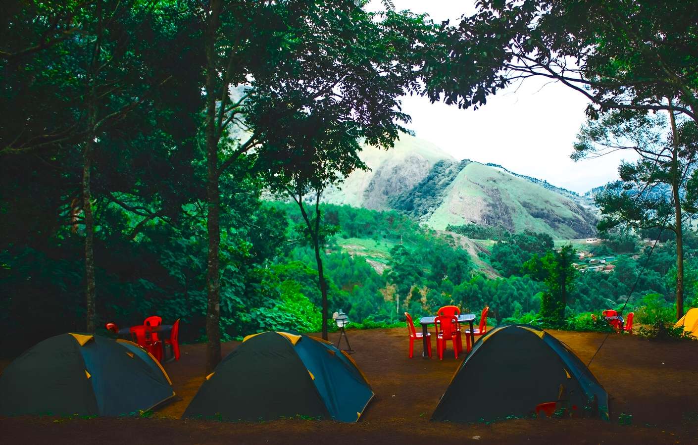 Go for Camping Retreat in Munnar and enjoy the views of beautiful surroundings of Munnar