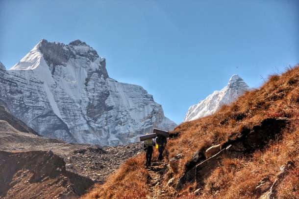 Mt Thalaysagar, Mt Bhrigupanth, Manda Parvat, Mt Jogin and Mt Gangotri.