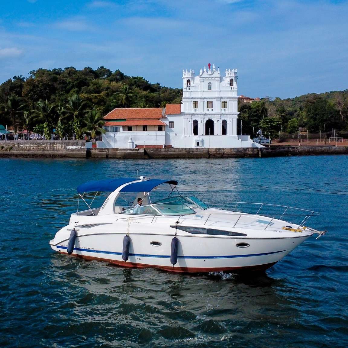 Funliner Yacht Rental in North Goa Image