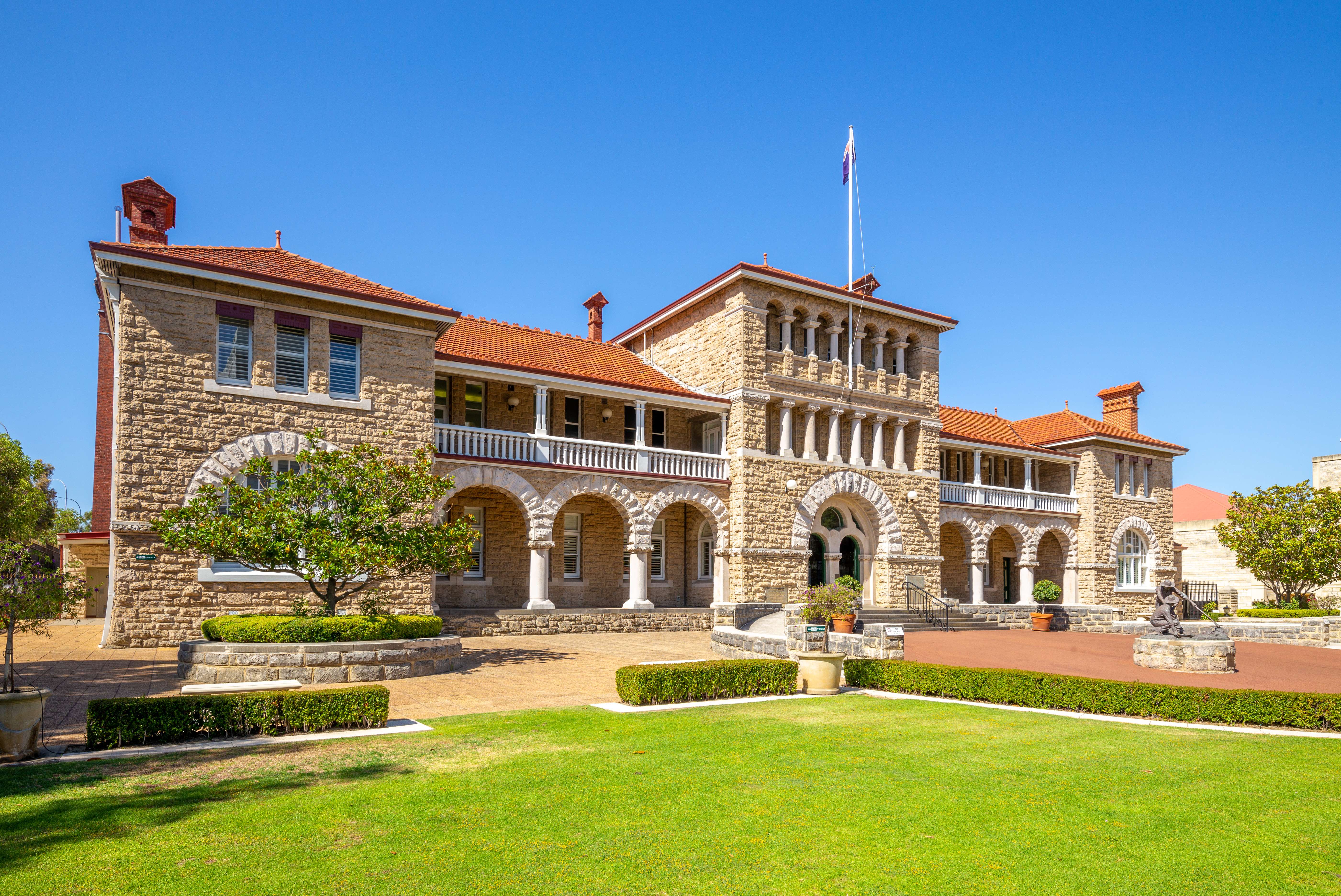Take a guided tour of The Perth Mint