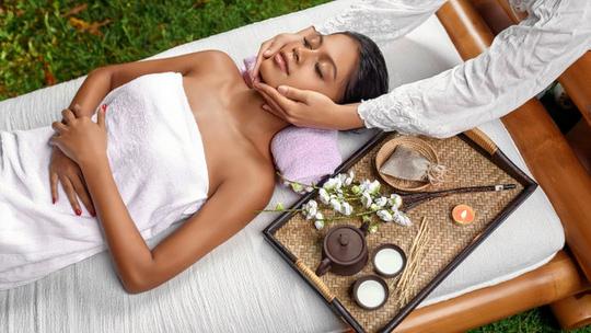 Body Massage In Goa Near Baga Beach Image