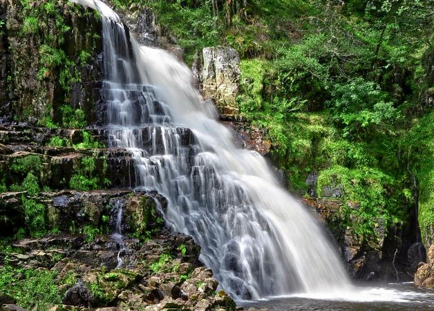 Jalagamparai Waterfall 