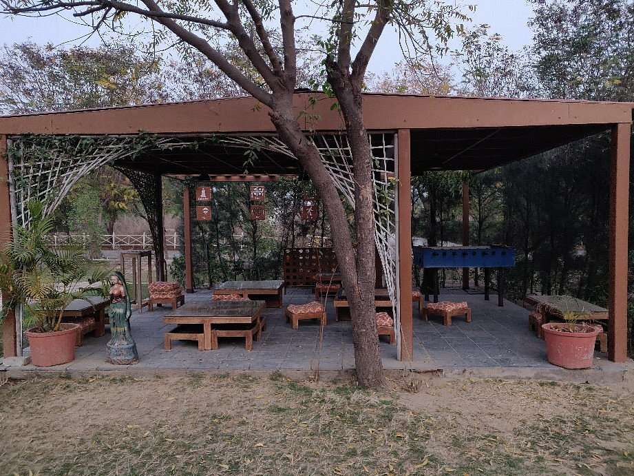 100 Acres Resort Image