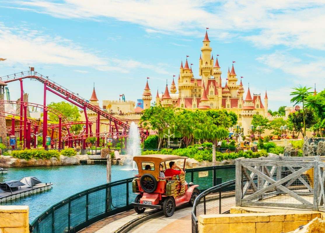 Explore Sentosa Island, full of thrilling and amazing experiences