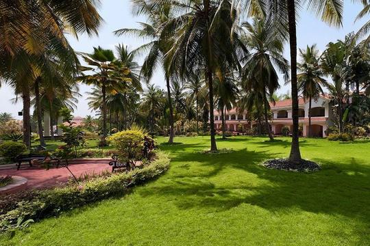 Golden Palms Resort Bangalore Image