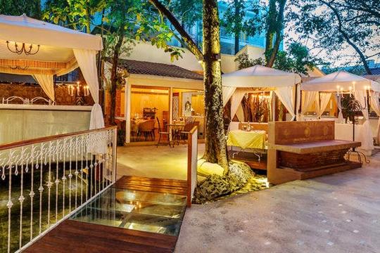 Cabana Candlelight Dinner at The Claridges Image