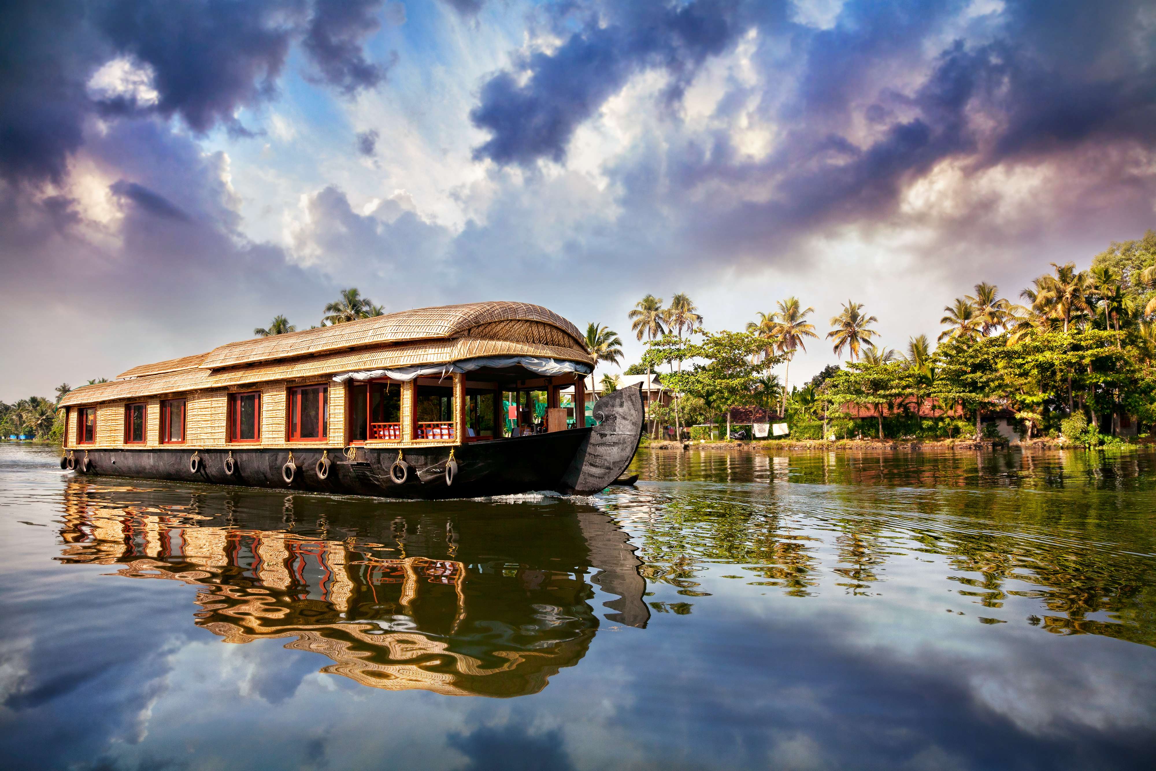 Panoramic view of Alleppey Houseboat, Kerala